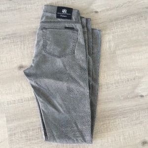 Rock and Republic skinny snake skin grey jeans